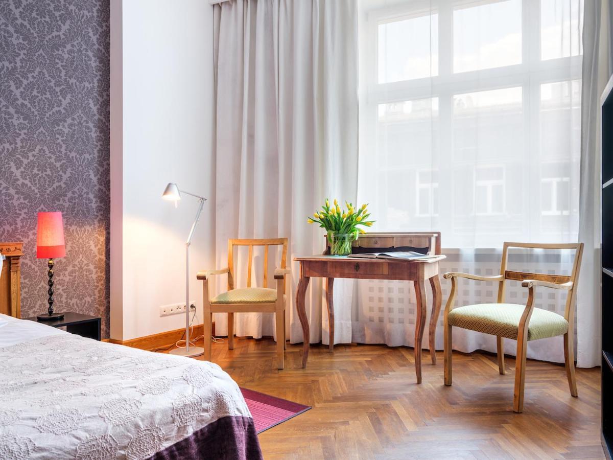 Tyzenhauz Apartments Krowoderska Street Krakau Buitenkant foto