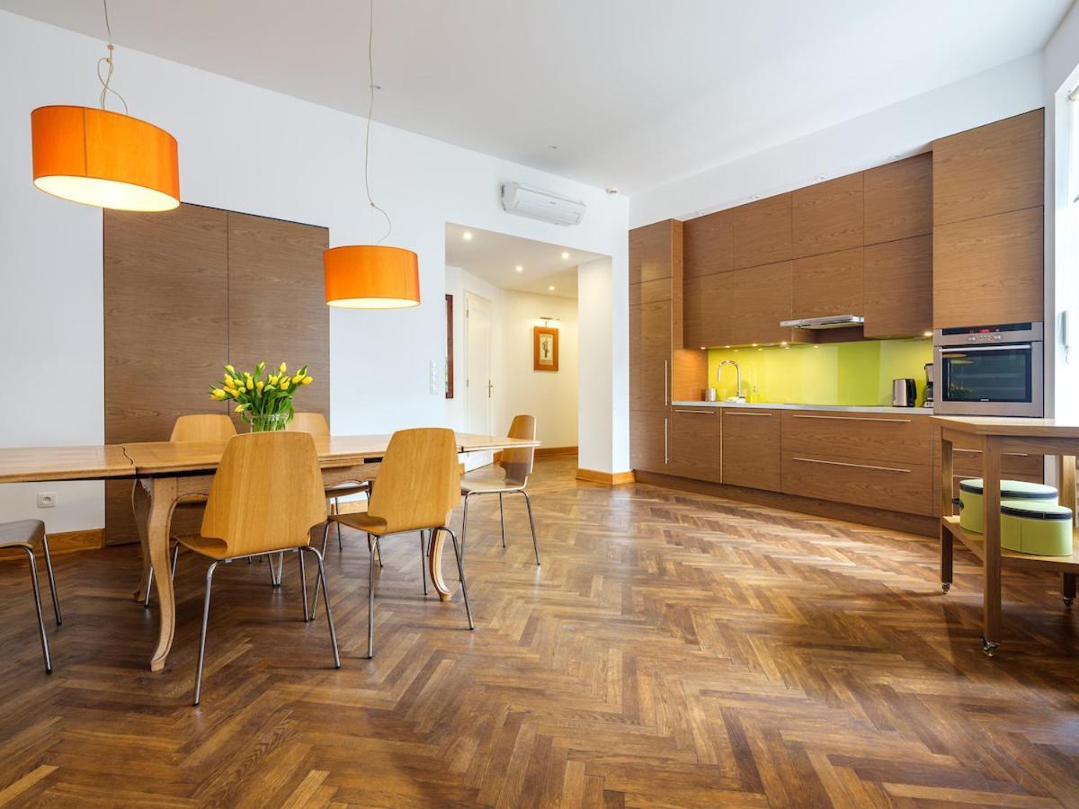 Tyzenhauz Apartments Krowoderska Street Krakau Buitenkant foto