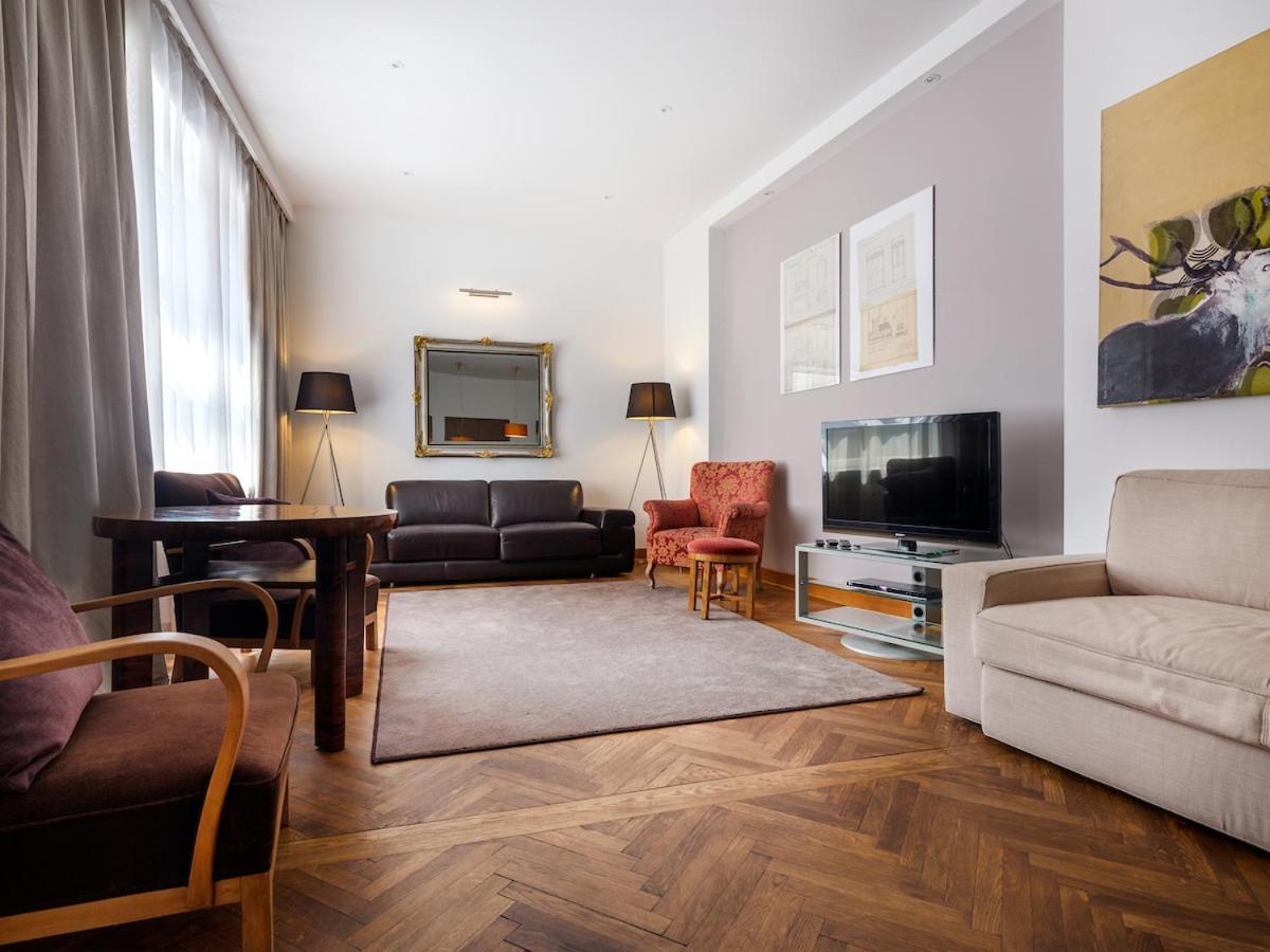 Tyzenhauz Apartments Krowoderska Street Krakau Buitenkant foto