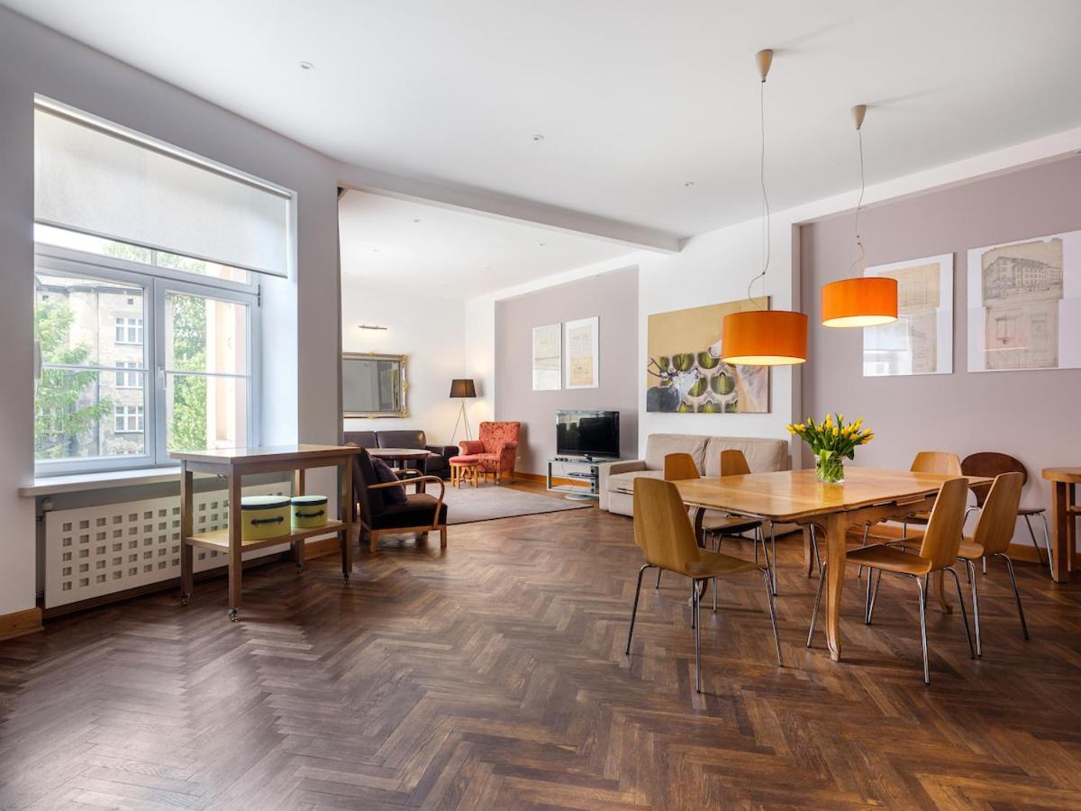 Tyzenhauz Apartments Krowoderska Street Krakau Buitenkant foto
