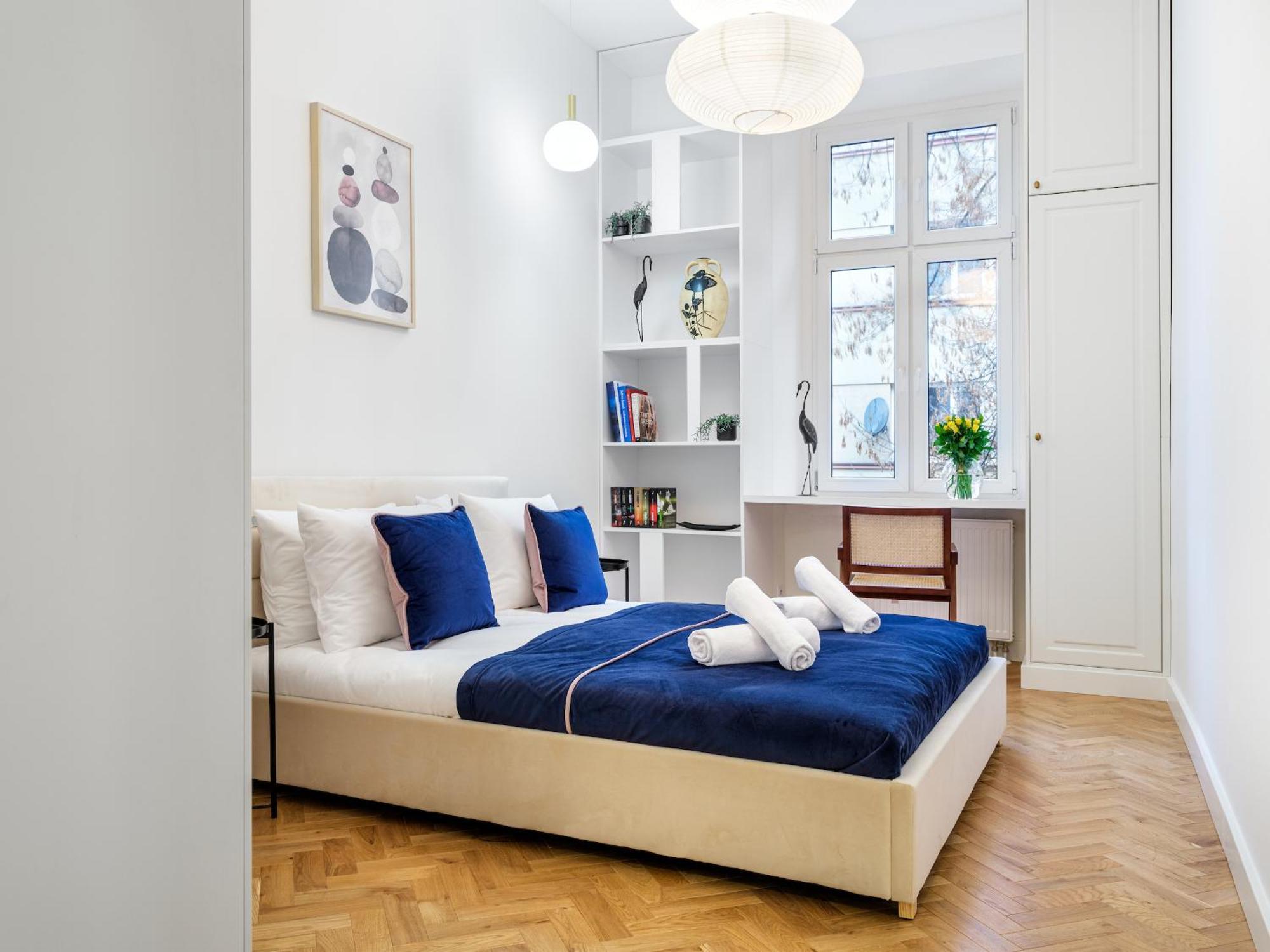 Tyzenhauz Apartments Krowoderska Street Krakau Buitenkant foto