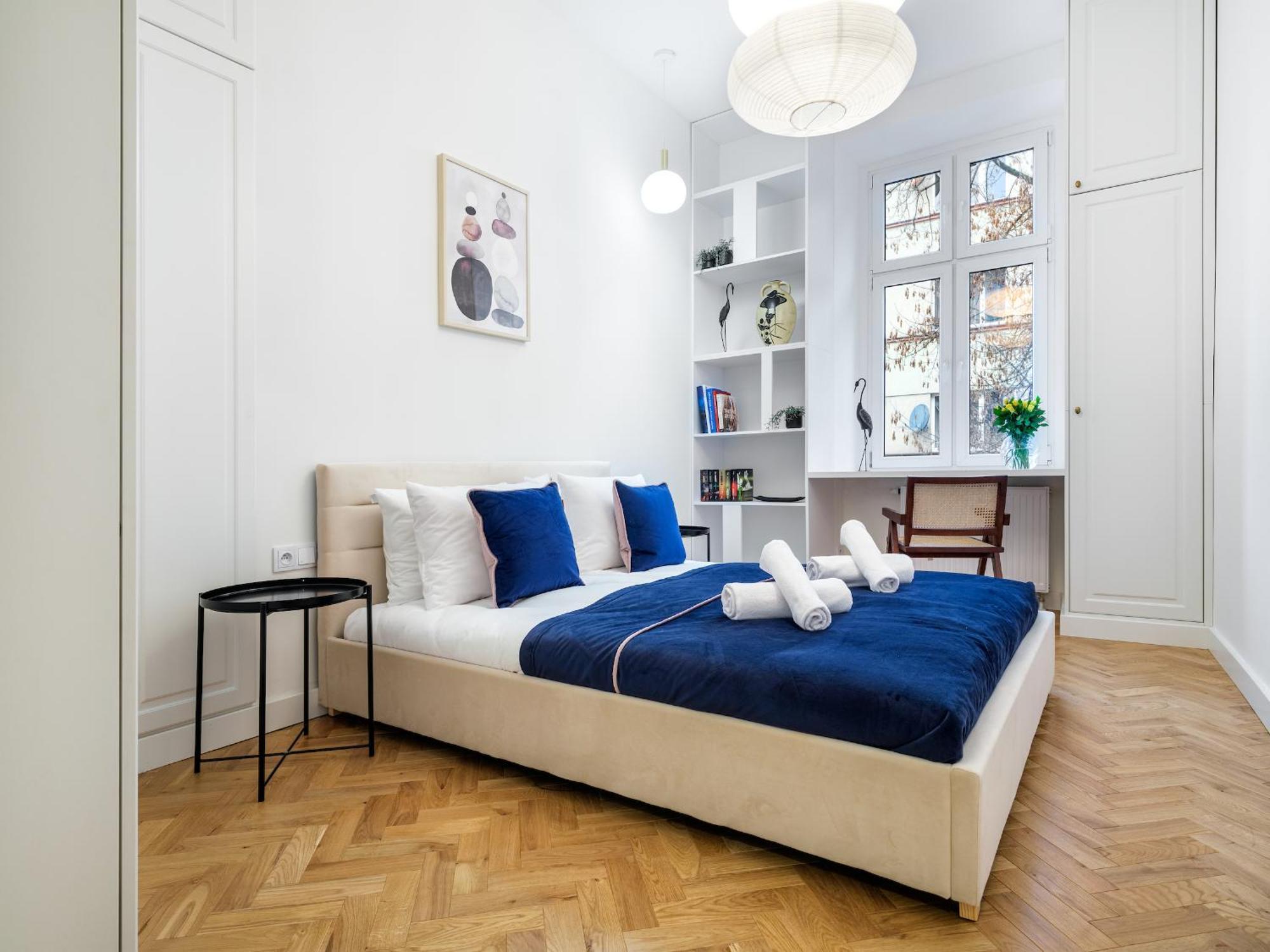 Tyzenhauz Apartments Krowoderska Street Krakau Buitenkant foto